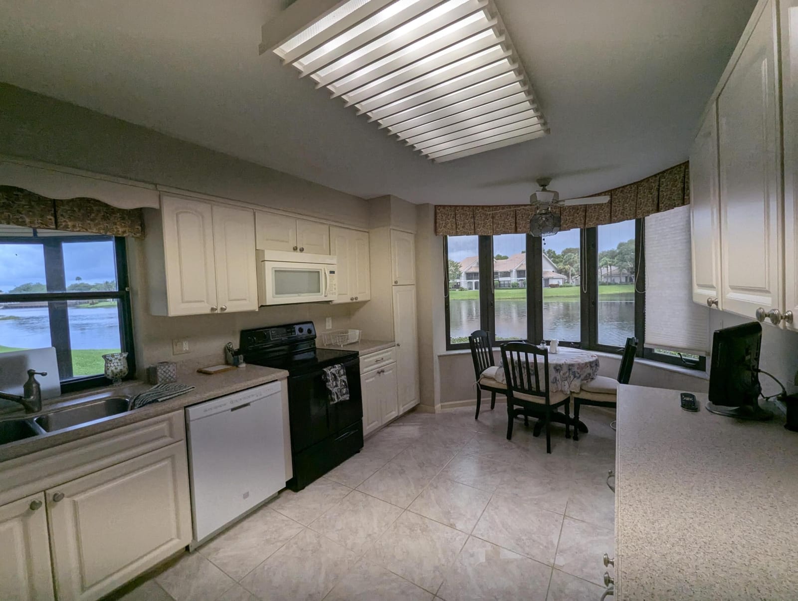 16941 Waterbend Drive 152, Jupiter, FL 33477 photo 8