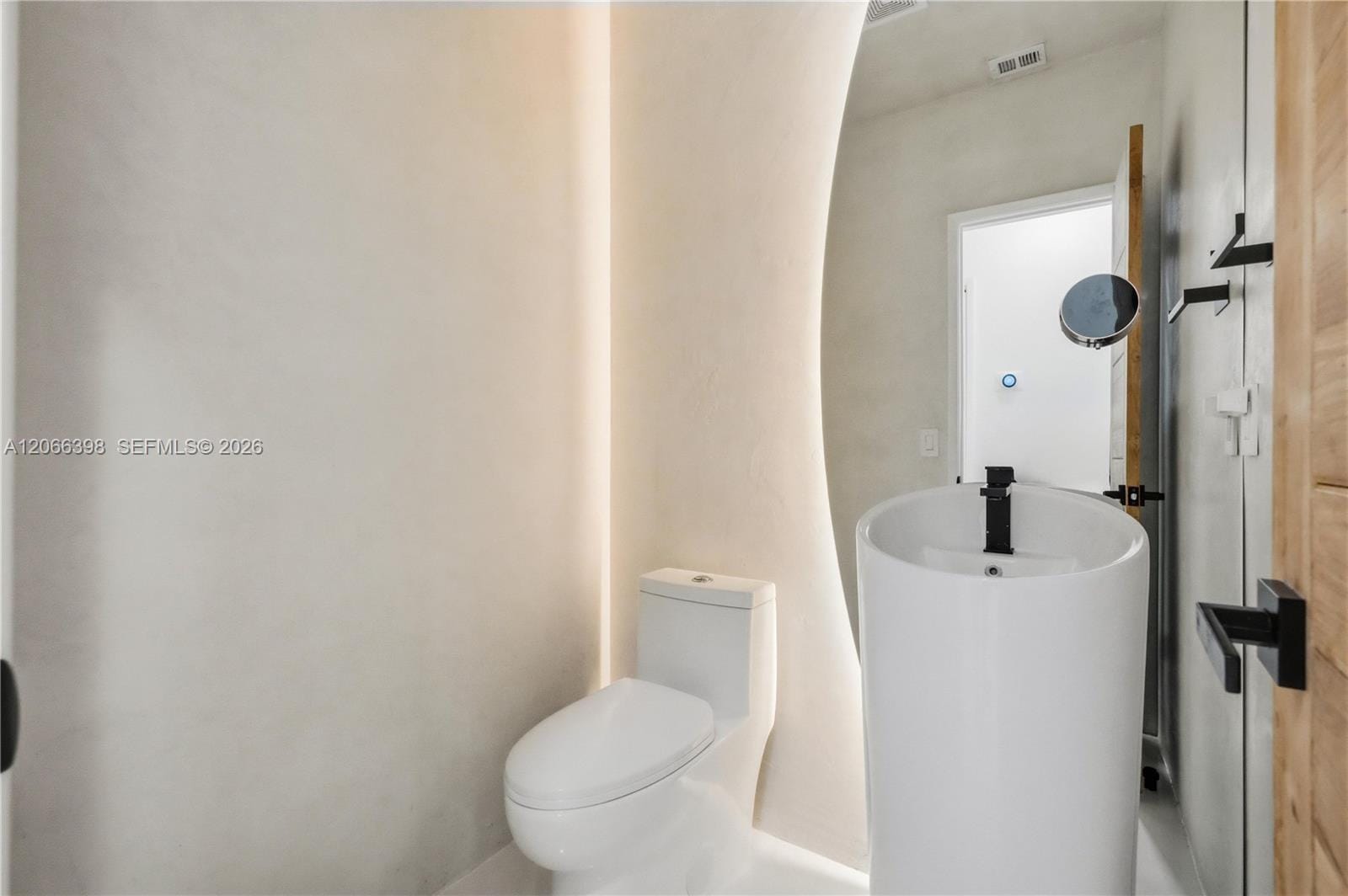 16203 NW 82nd Place, Miami Lakes, FL 33016 photo 24