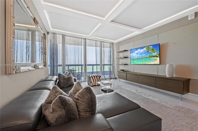 6899 Collins Avenue 702, North Carillon Beach, Miami Beach, FL