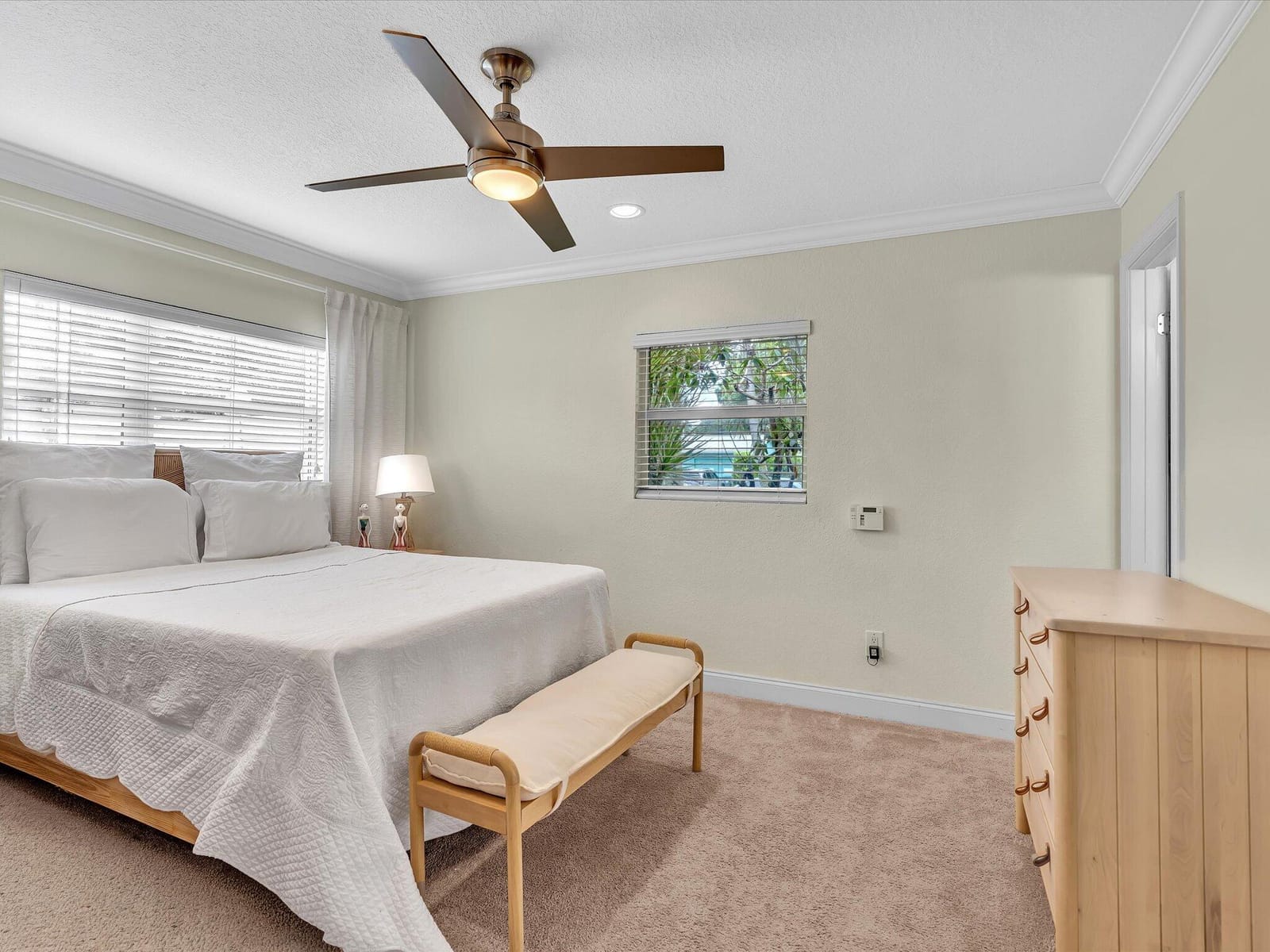 11 FOREST HILLS Lane, Boca Raton, FL 33431 photo 16