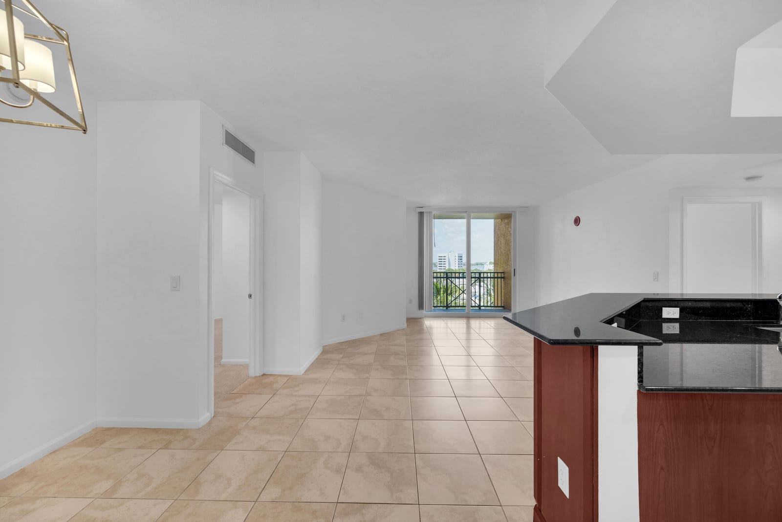 403 S Sapodilla Avenue 612 — photo 2