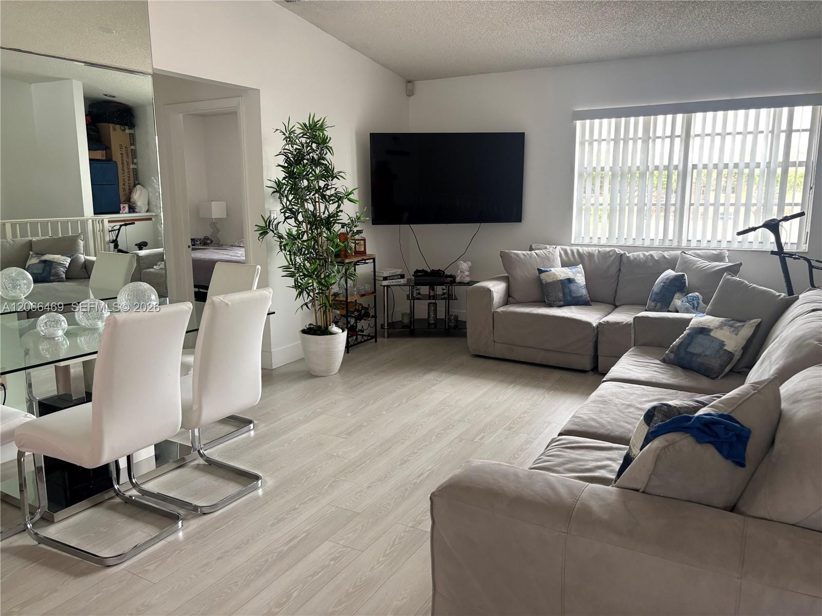 6910 NW 173rd Drive 1008 — photo 5
