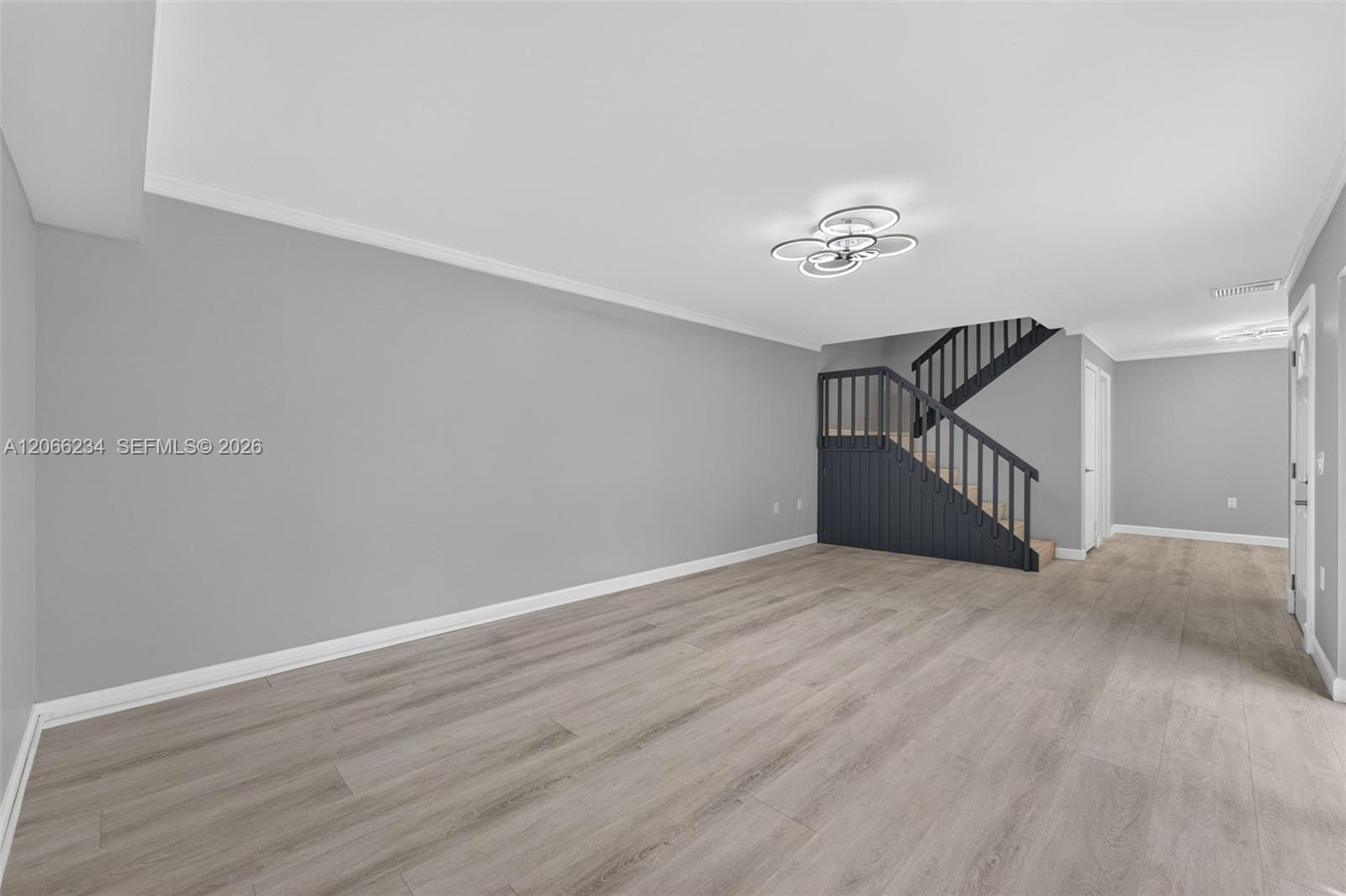 151 Heritage Way — photo 4