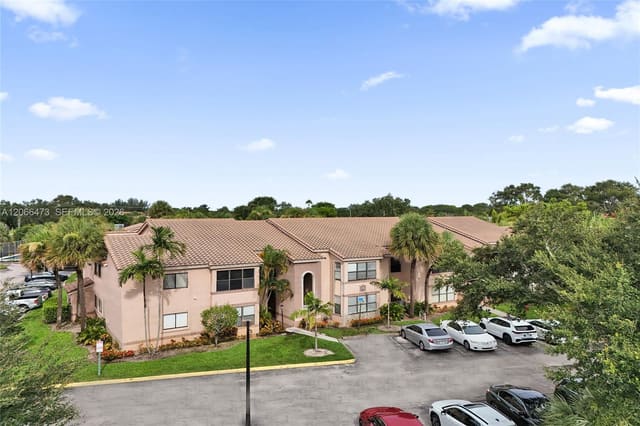 2796 S University Drive 2201, Davie, FL 33328