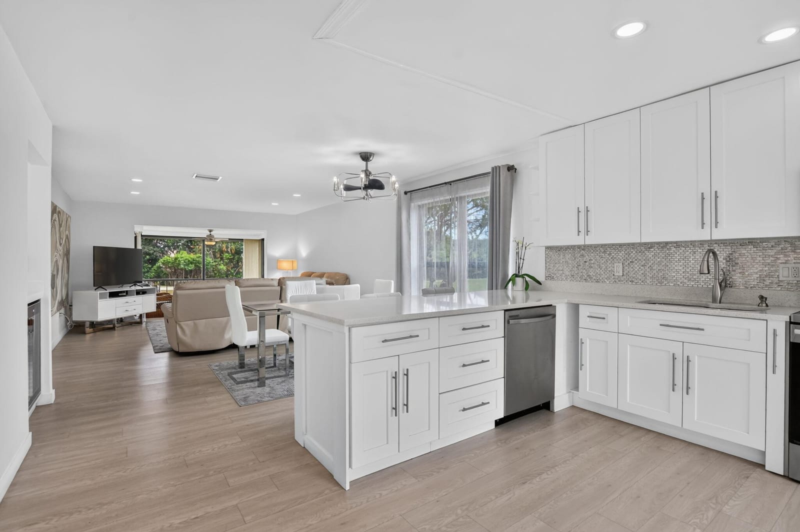8545 Casa Del Lago 38 H, Boca Raton, FL 33433