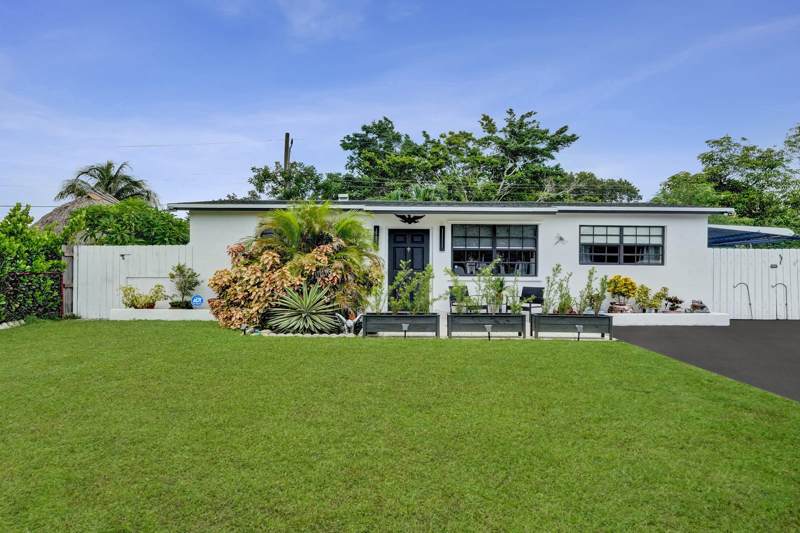 4131 NW 11th Avenue, Fort Lauderdale, FL 33309