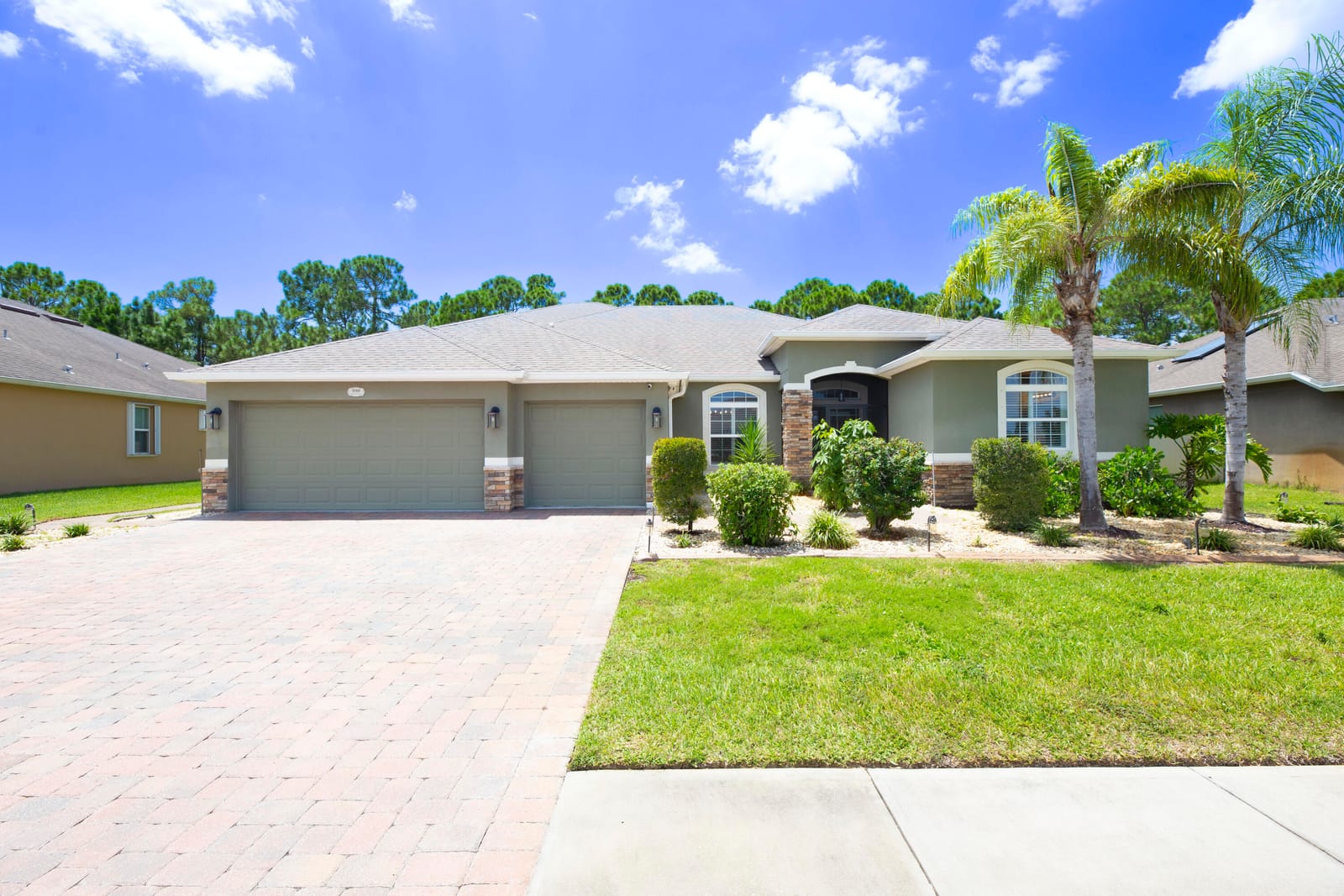 539 Easton Forest Circle SE, Palm Bay, FL 32909 photo 2