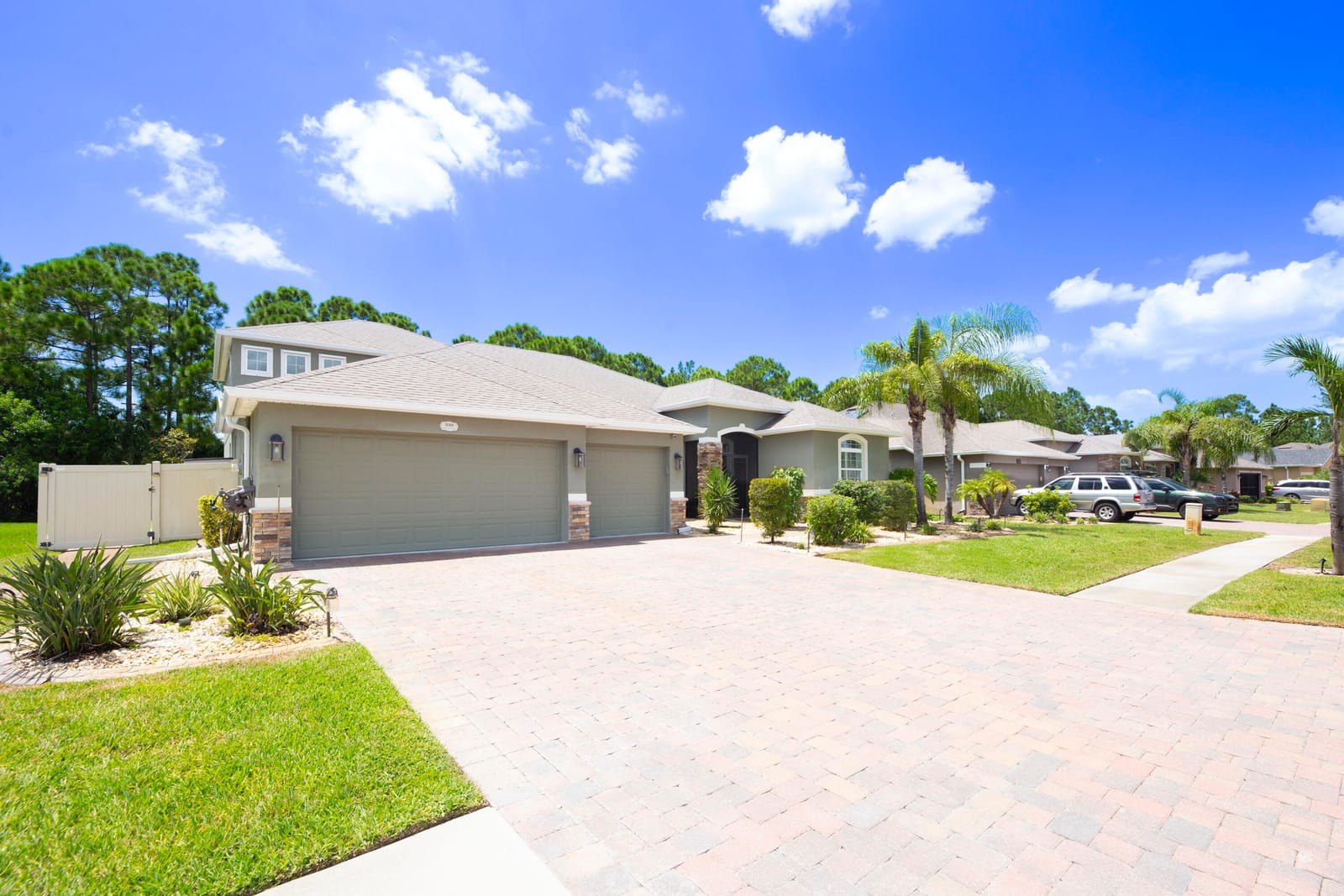 539 Easton Forest Circle SE, Palm Bay, FL 32909 photo 3