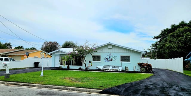 807 GRANDVIEW Boulevard, Grandview Gardens, Fort Pierce, FL