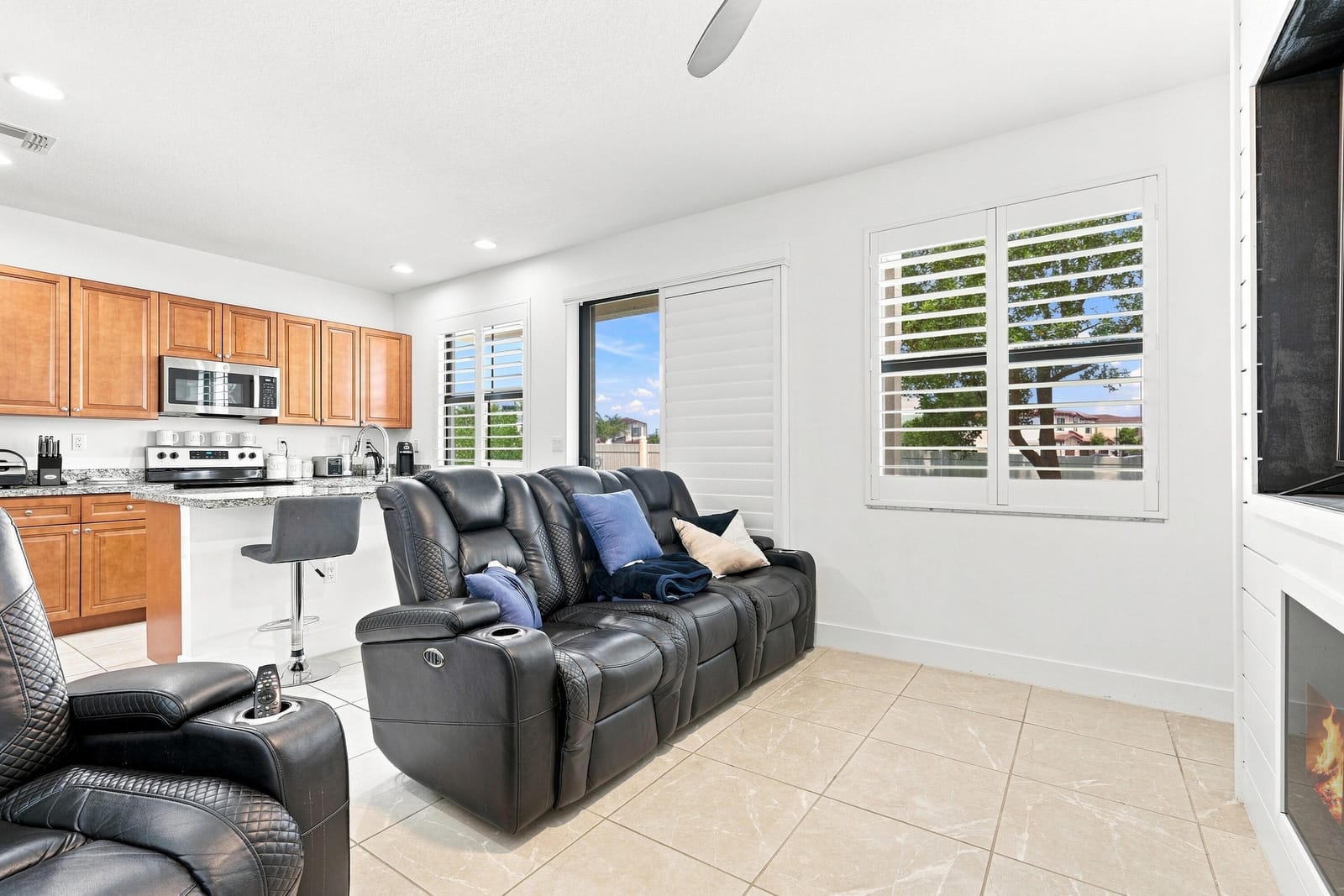 3000 KING PALM Way — photo 11