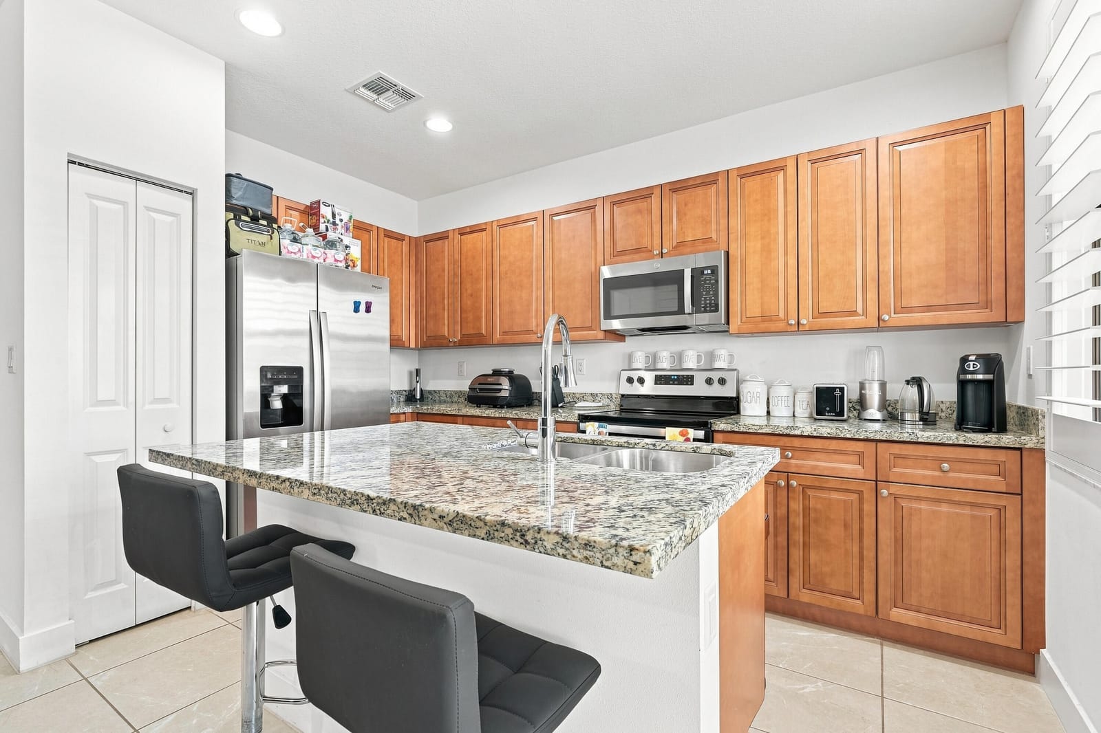 3000 KING PALM Way, Riviera Beach, FL 33410 photo 13