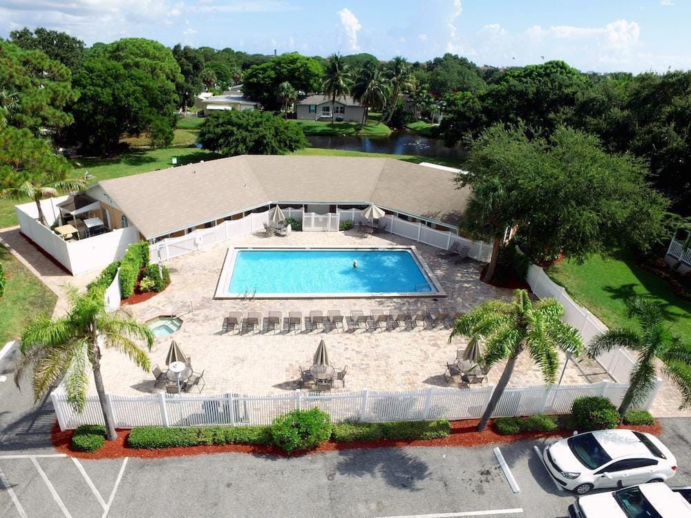 6555 Abbey Road, Parkland, FL 33067 photo 23