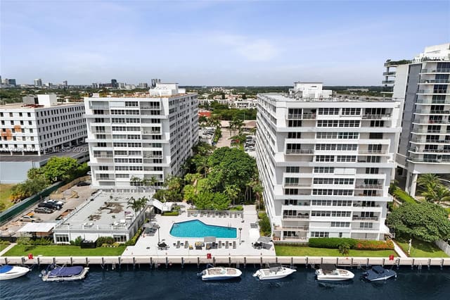 1170 N Federal Highway 1008, East Point Towers, Fort Lauderdale, FL