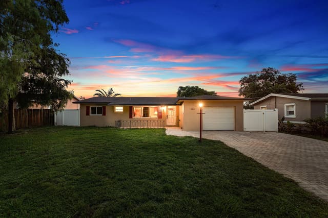 5811 SW 53RD Terrace, sold in Silver Lake, Davie, FL