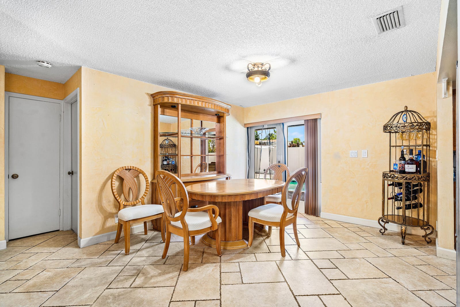 5811 SW 53RD Terrace — photo 10