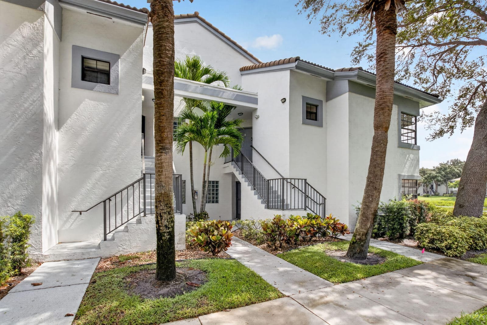 5406 Firenze Drive M — photo 4