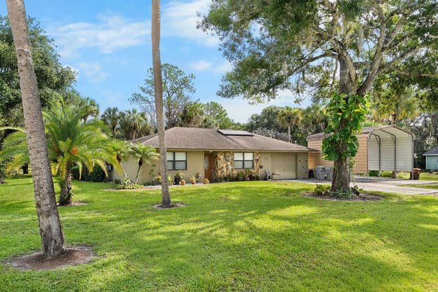 3596 12TH Street SW, Vero Beach, FL 32968