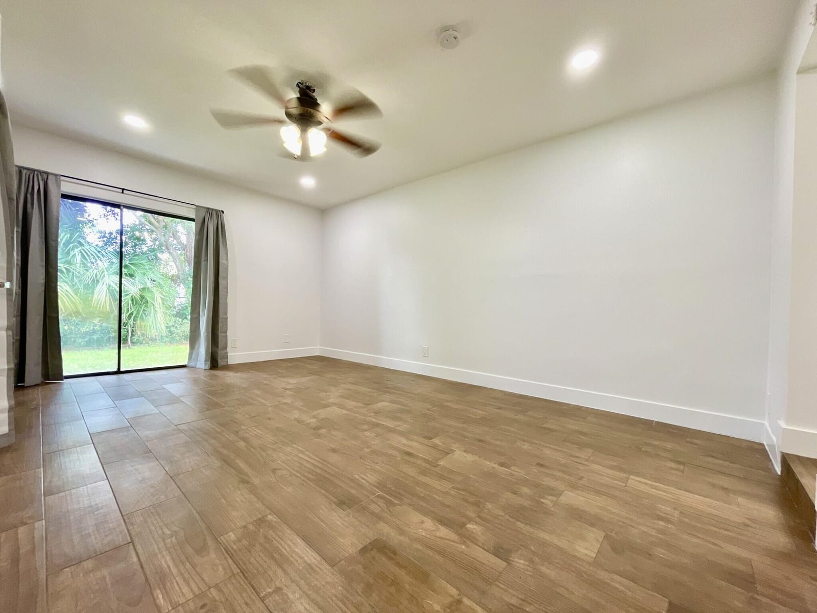 3948 NW 77TH Avenue 3948 — photo 9