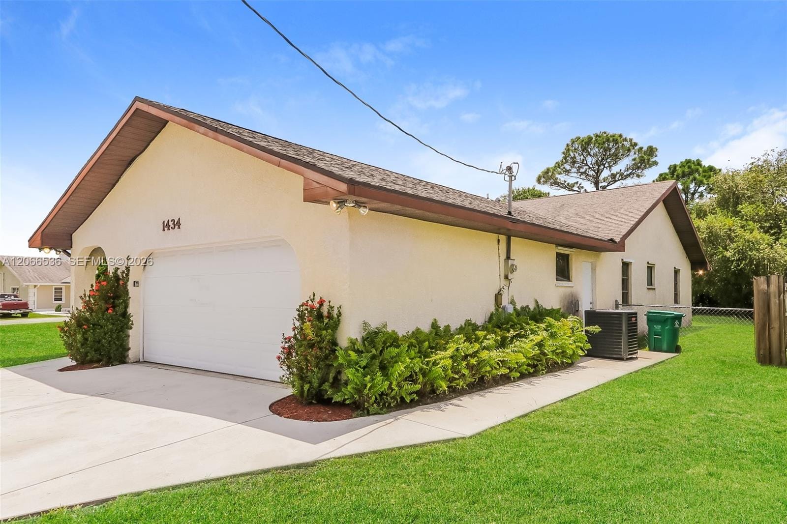 1434 SW Broadview Street — photo 3