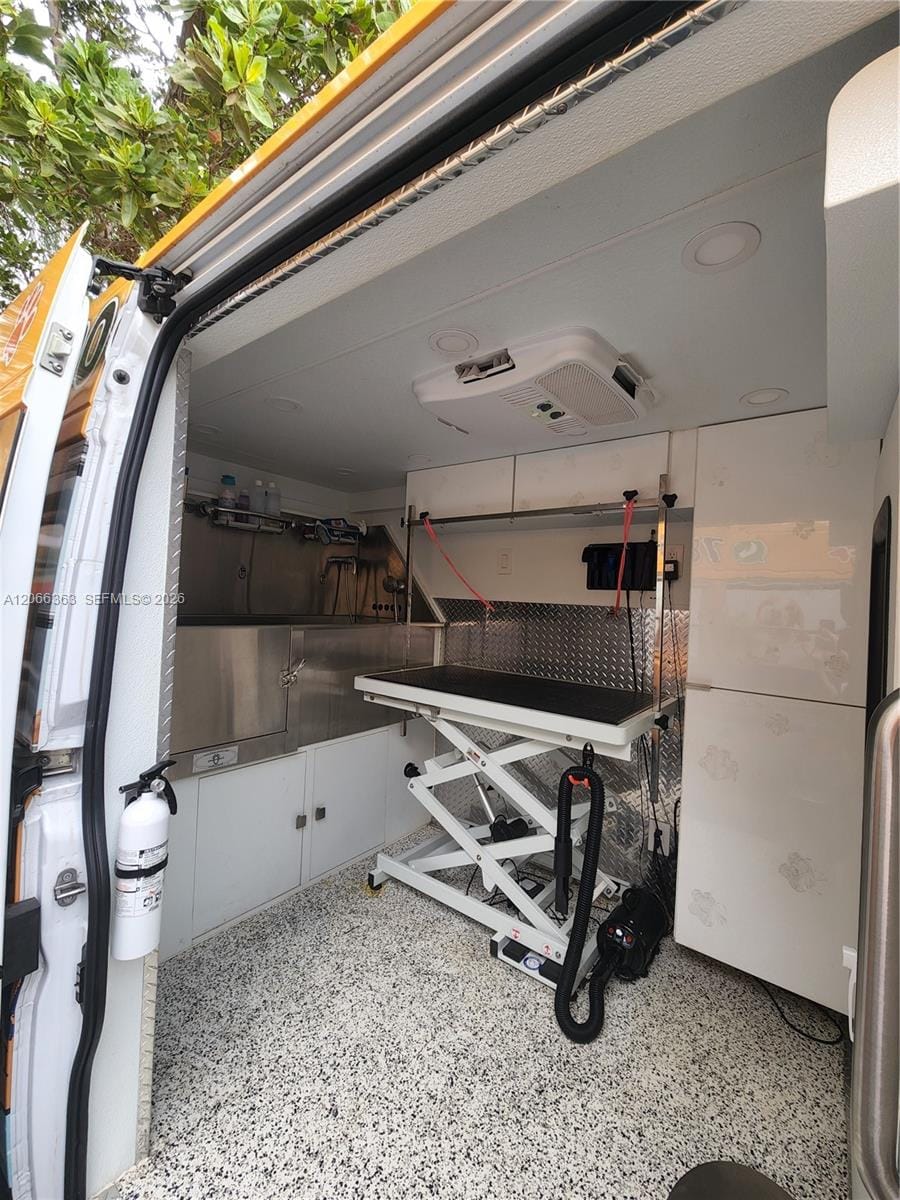 Mobile Pet Grooming — photo 3