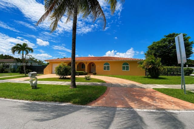 9461 SW 62nd Street n/a, Miami, FL 33173
