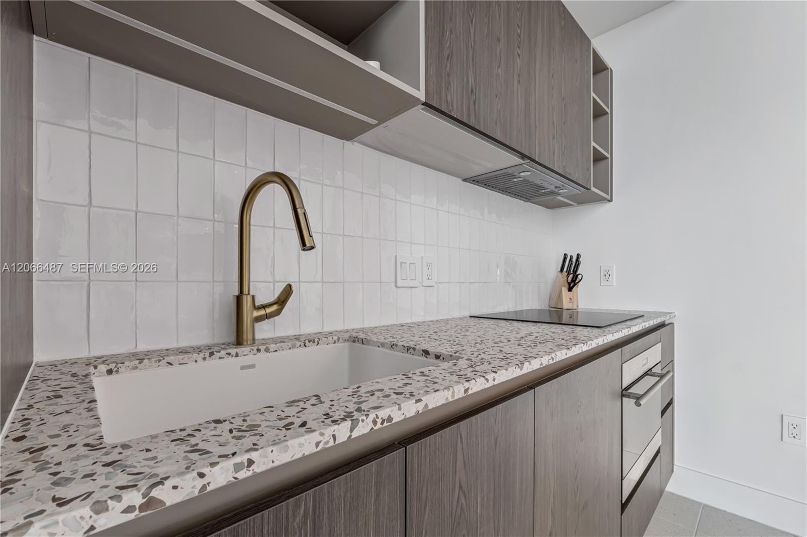 159 NE 6th Street 5103, Miami, FL 33132 photo 11