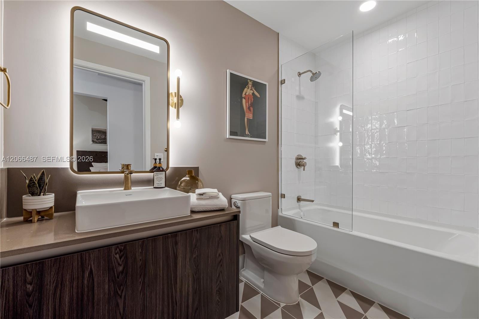159 NE 6th Street 5103, Miami, FL 33132 photo 16