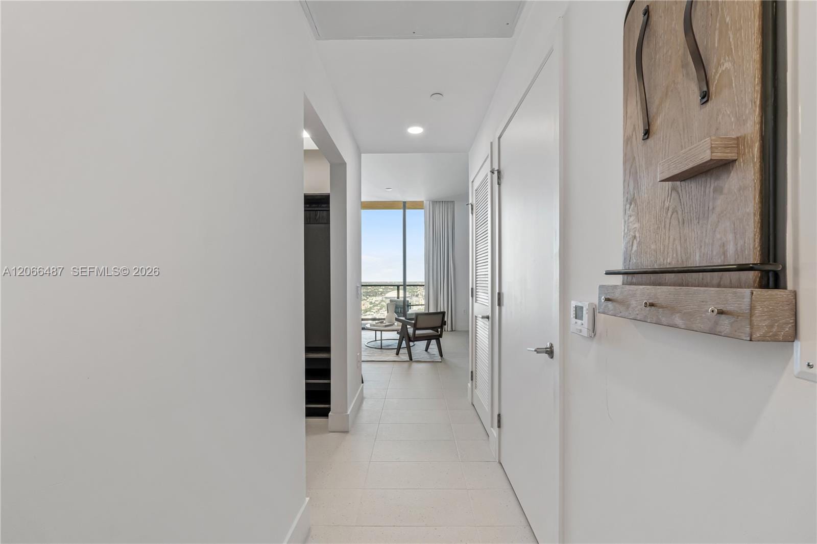 159 NE 6th Street 5103, Miami, FL 33132 photo 3