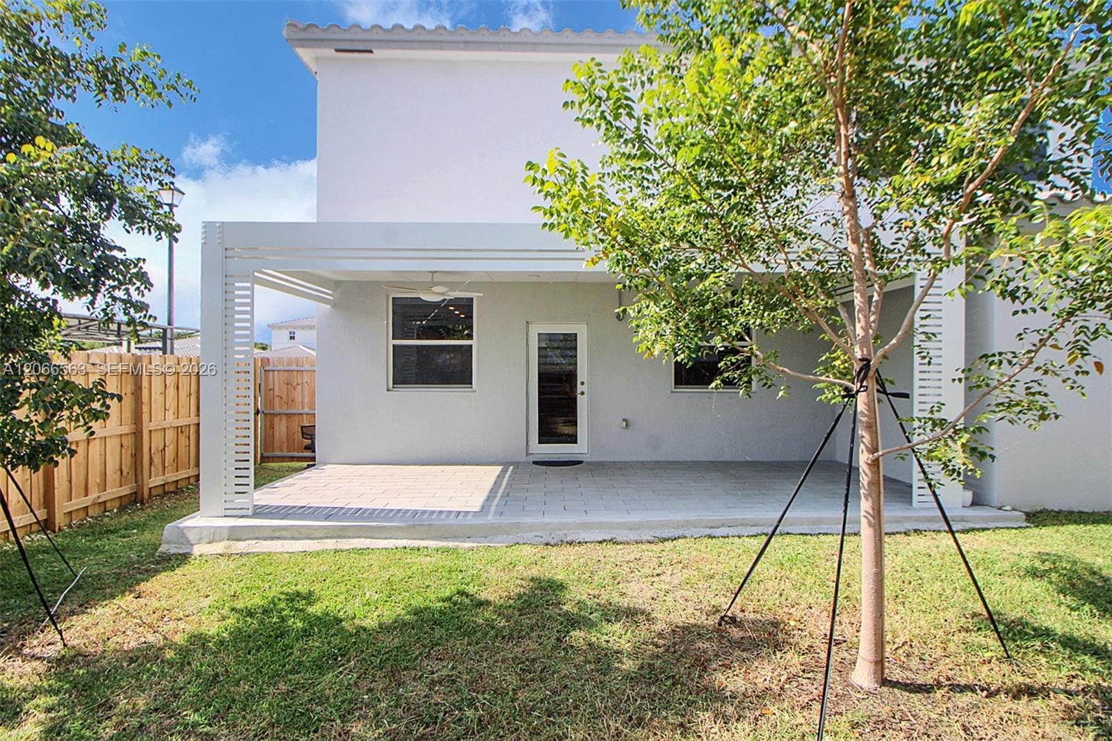 879 SE 26th Terrace, Homestead, FL 33035 photo 14