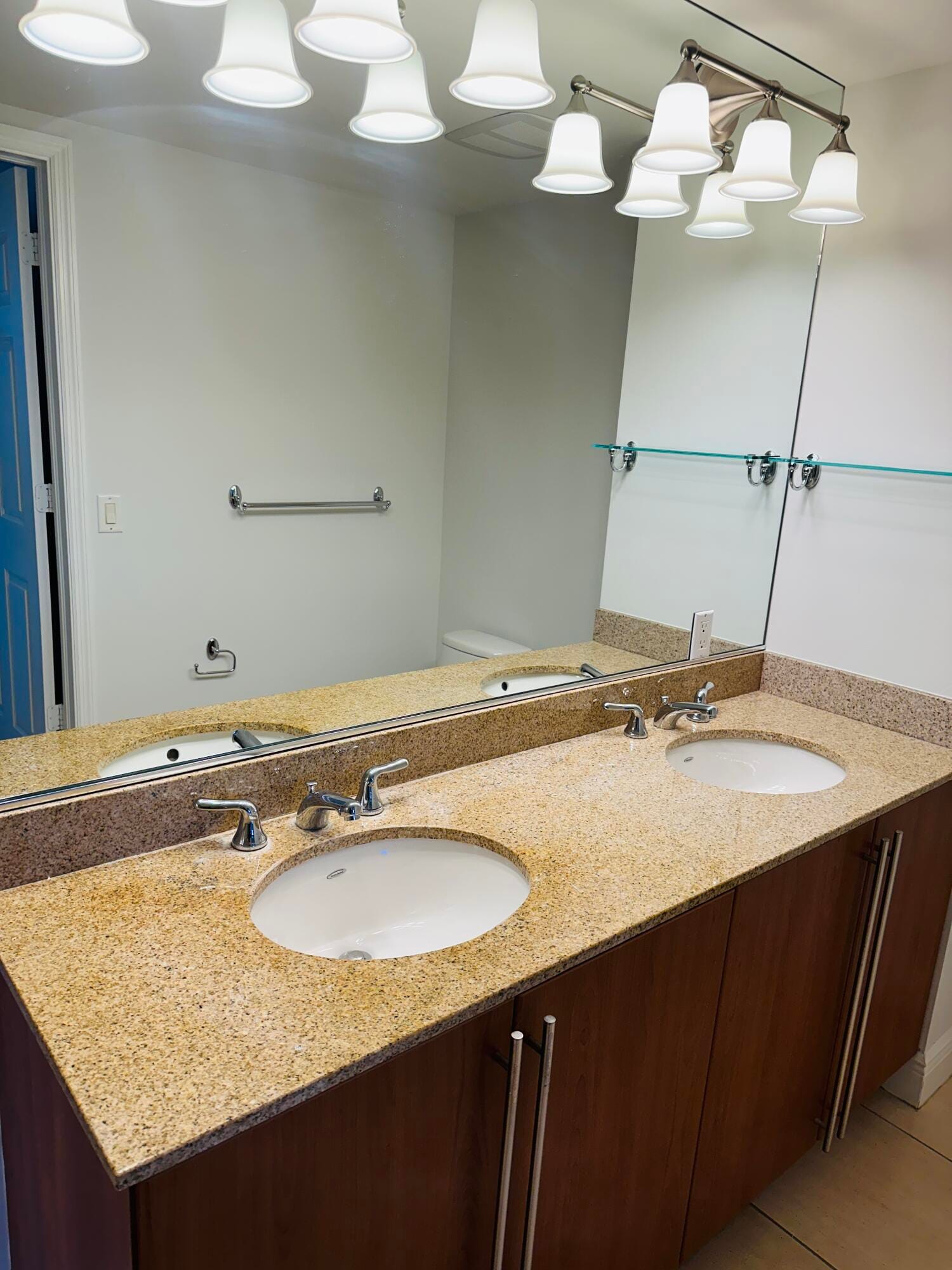 610 CLEMATIS Street 808, West Palm Beach, FL 33401 photo 24
