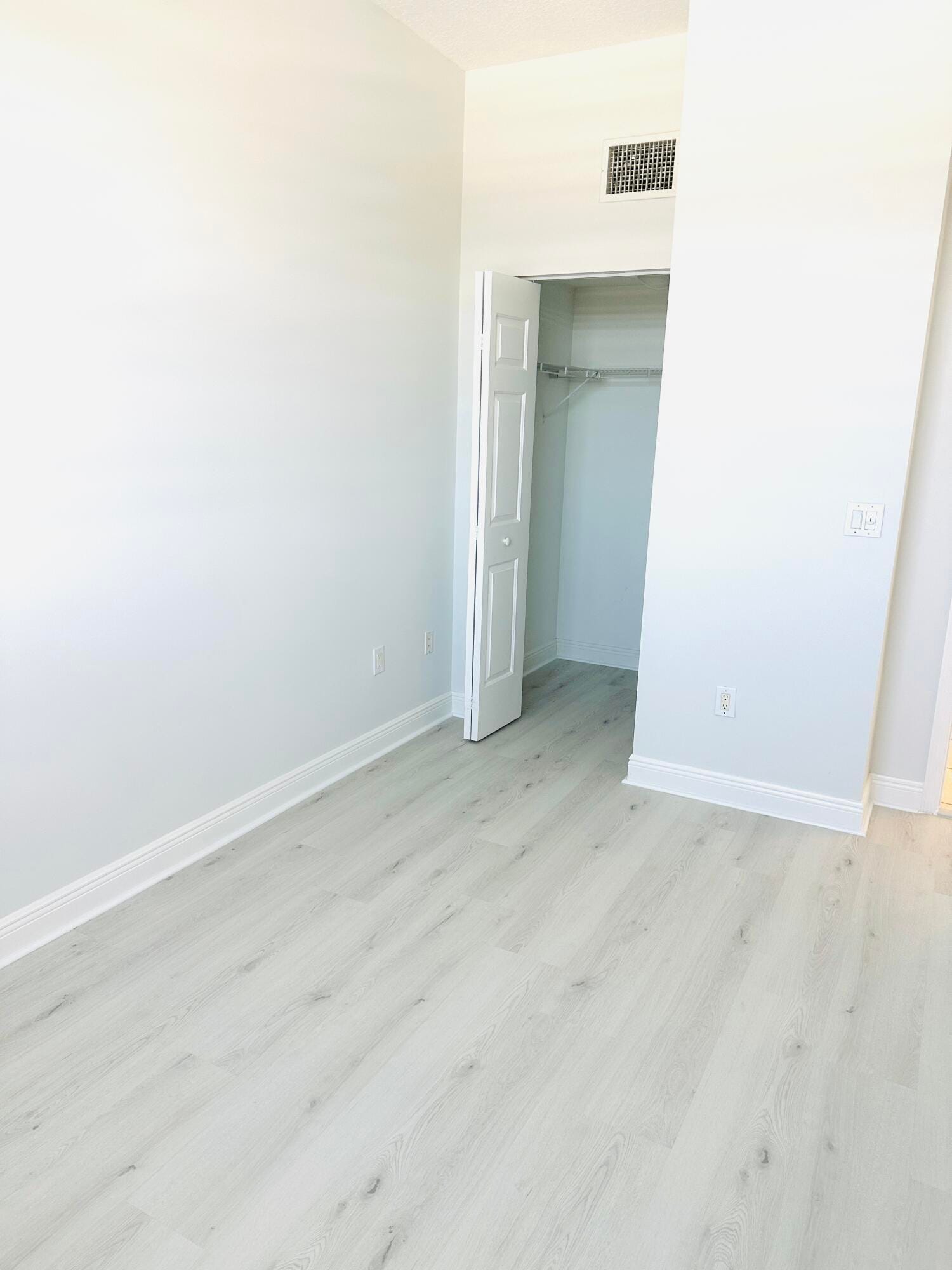 610 CLEMATIS Street 808, West Palm Beach, FL 33401 photo 29