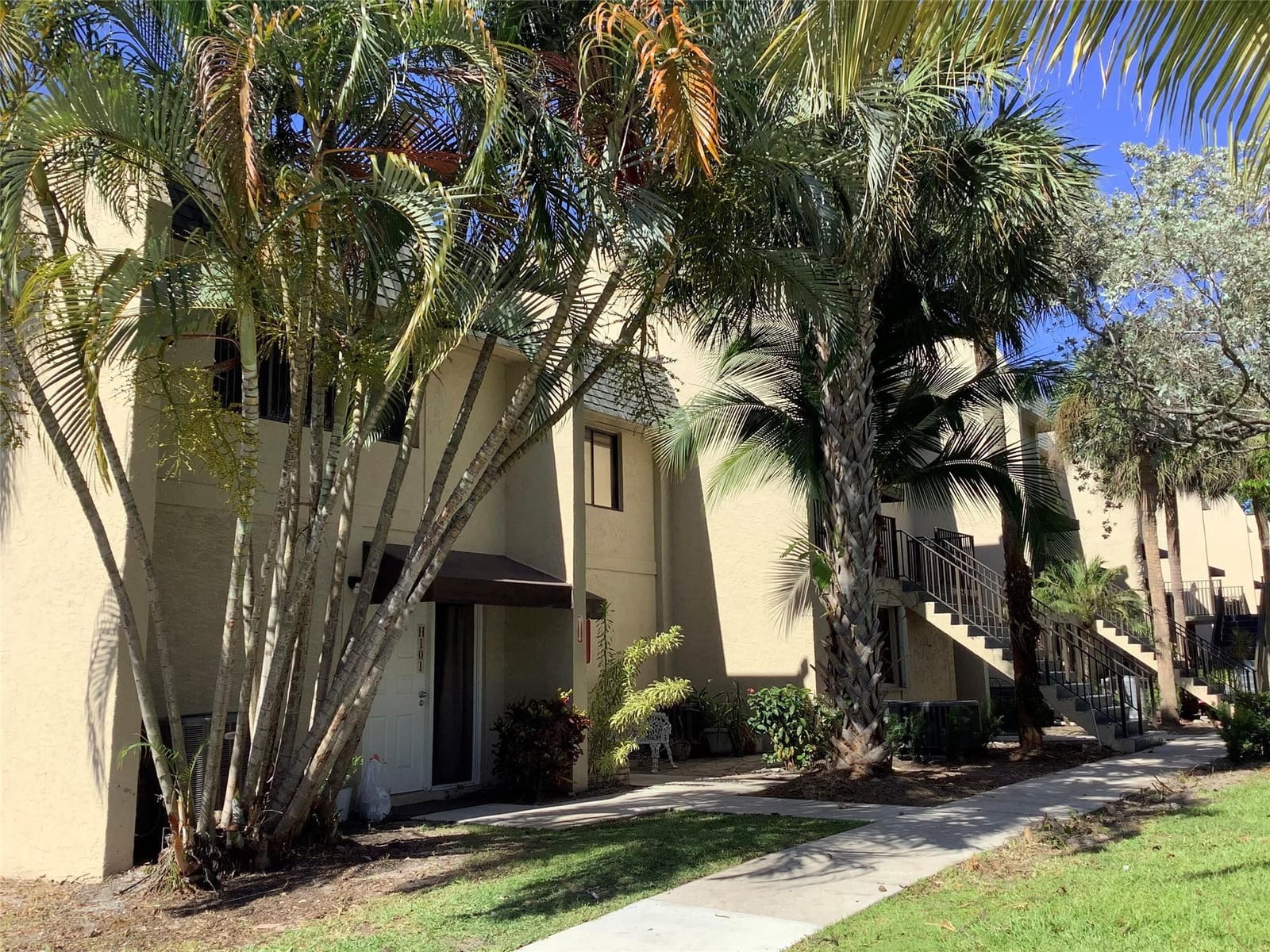 65 DEER CREEK Road H102, Deerfield Beach, FL 33442
