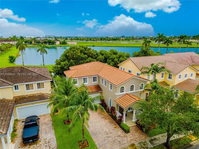 27621 SW 139th Place, sold in Mandarin Lakes, Homestead, FL