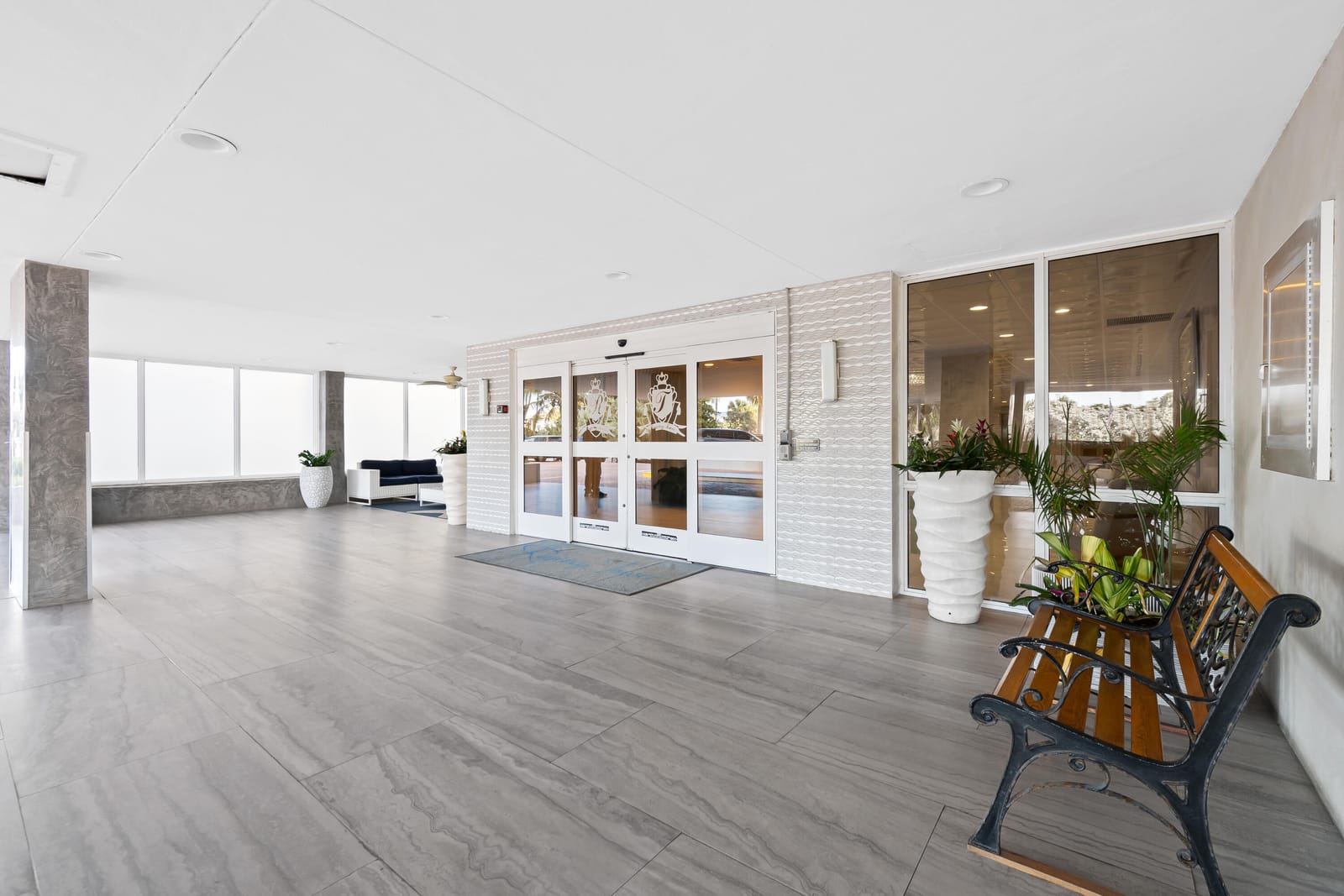 3850 GALT OCEAN Drive 1905 — photo 3
