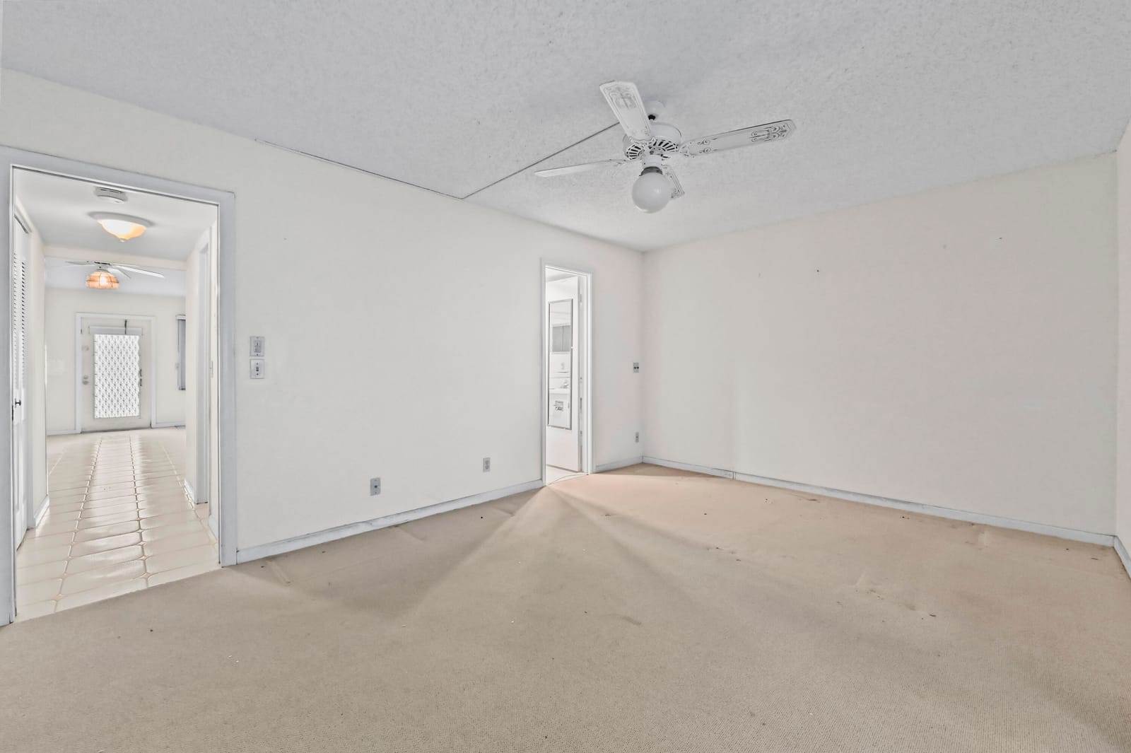 411 Durham N — photo 11