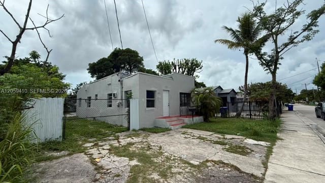 836 NW 29th Terrace, Miami, FL 33127