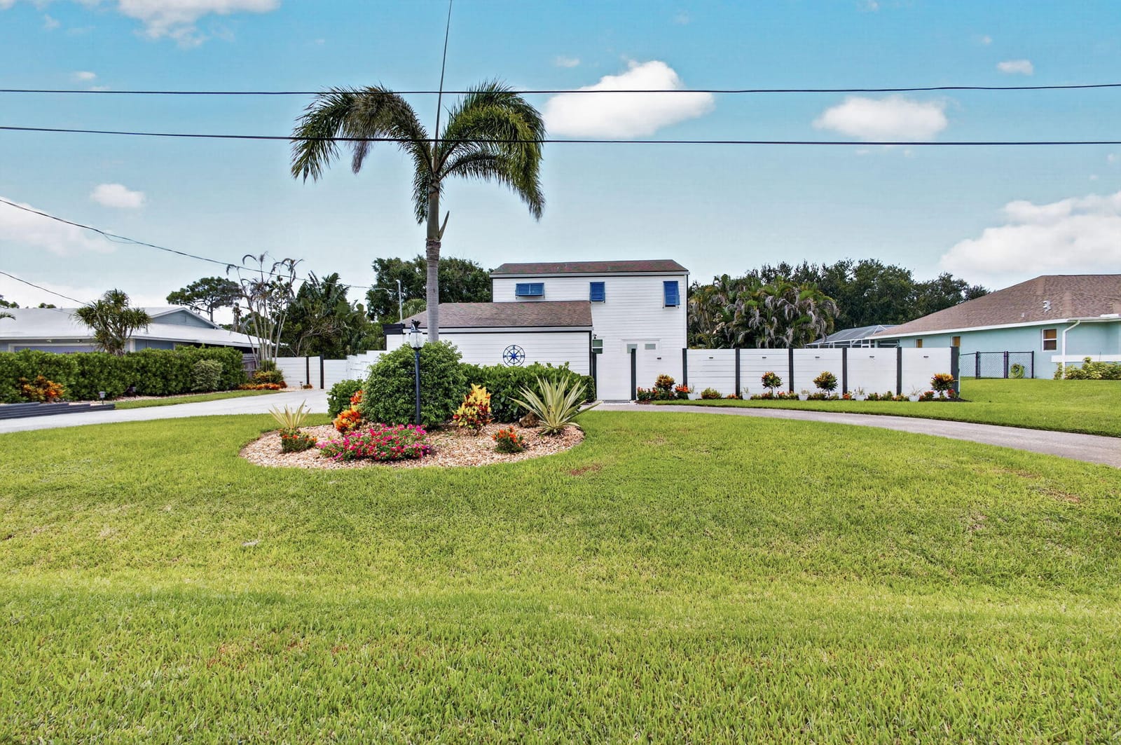 5723 SE ORANGE BLOSSOM Trail — photo 2