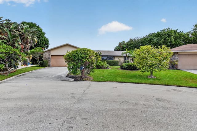 999 NW 23RD Lane, sold in Rainberry Bay Sec 1, Delray Beach, FL
