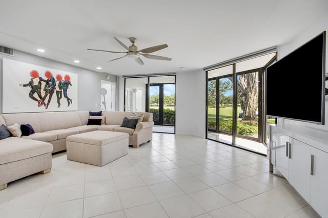 7236 Clunie Place 15302, sold in ZIP 33446, Delray Beach, FL
