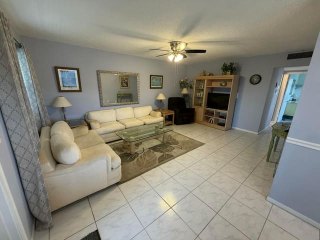 24 EASTHAMPTON A, sold in Easthampton Condo, West Palm Beach, FL