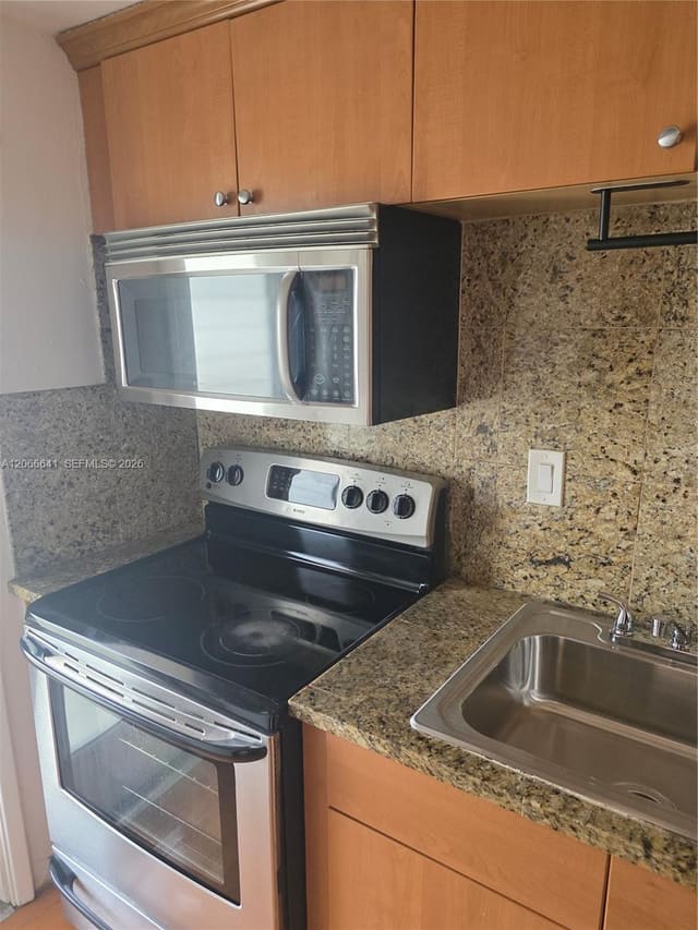 1500 SE 15th Street 318, Fort Lauderdale, FL 33316