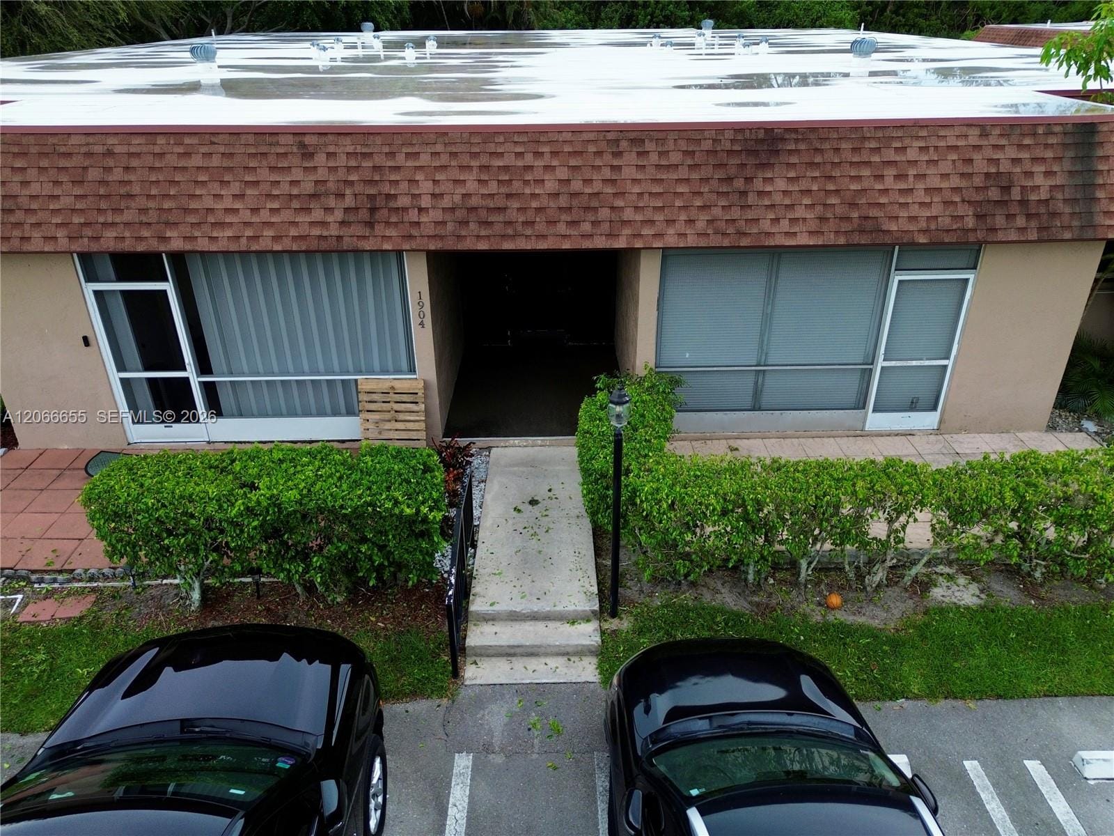 1904 Palmland Drive 3 — photo 4