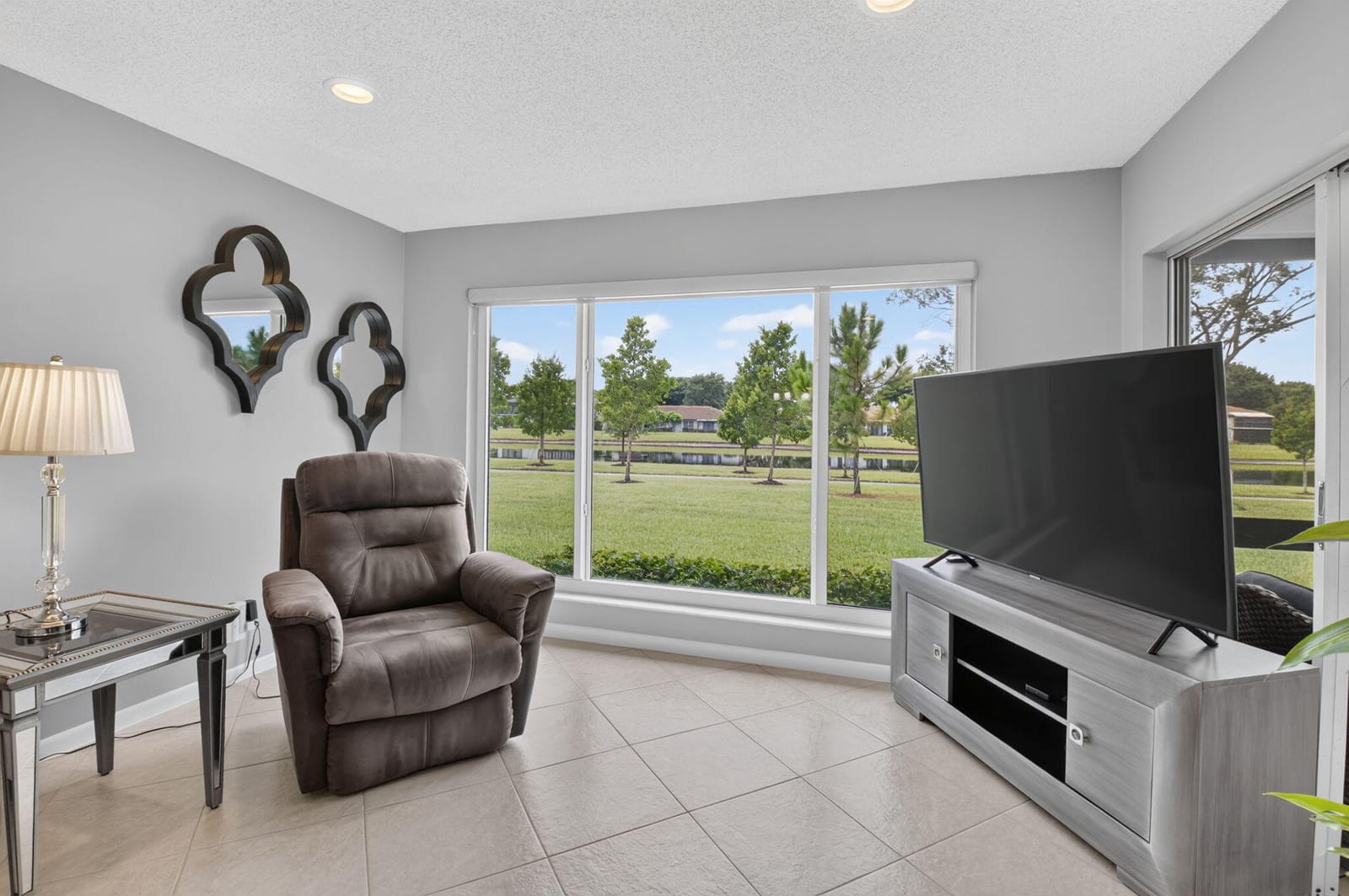 5810 ARECA PALM B — photo 12
