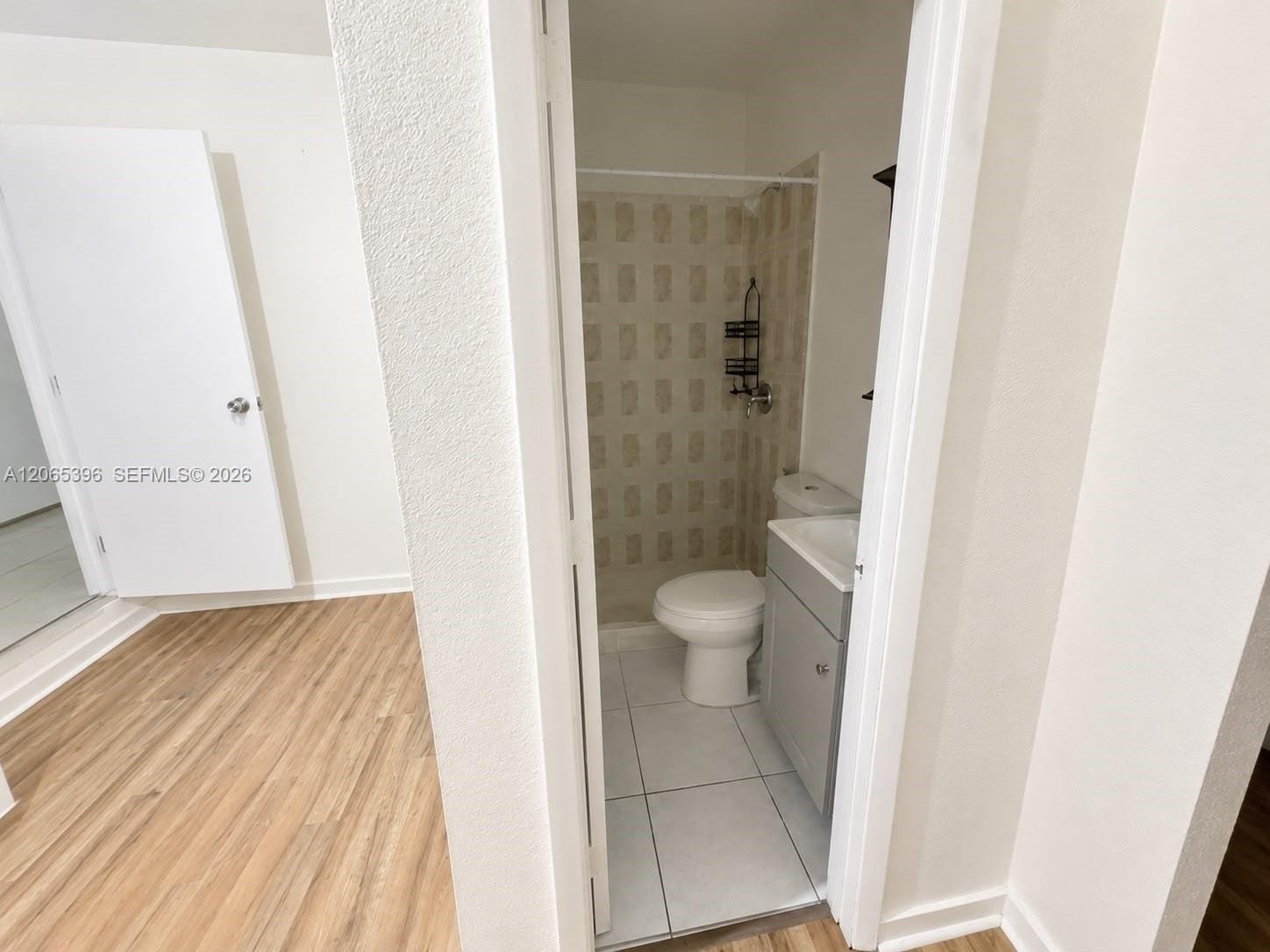 19631 NW 57th Place, Hialeah, FL 33015 photo 4