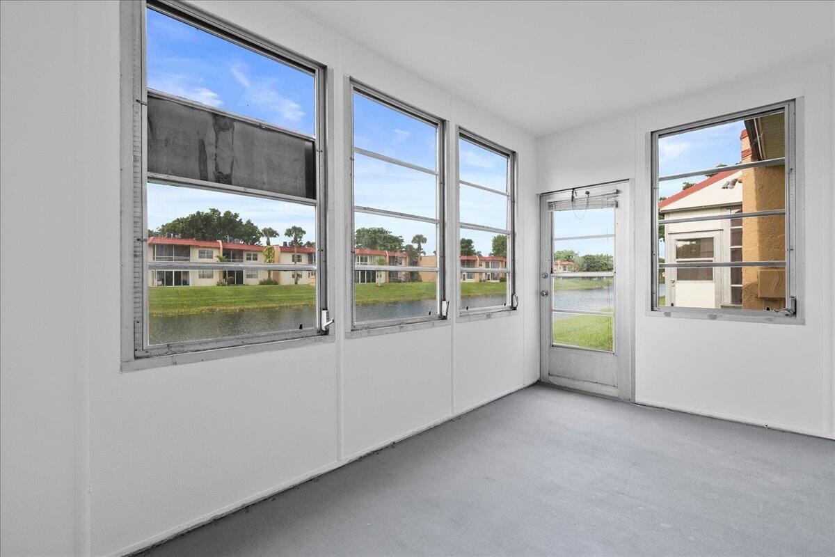 154 Lake Barbara Drive, West Palm Beach, FL 33411 photo 13