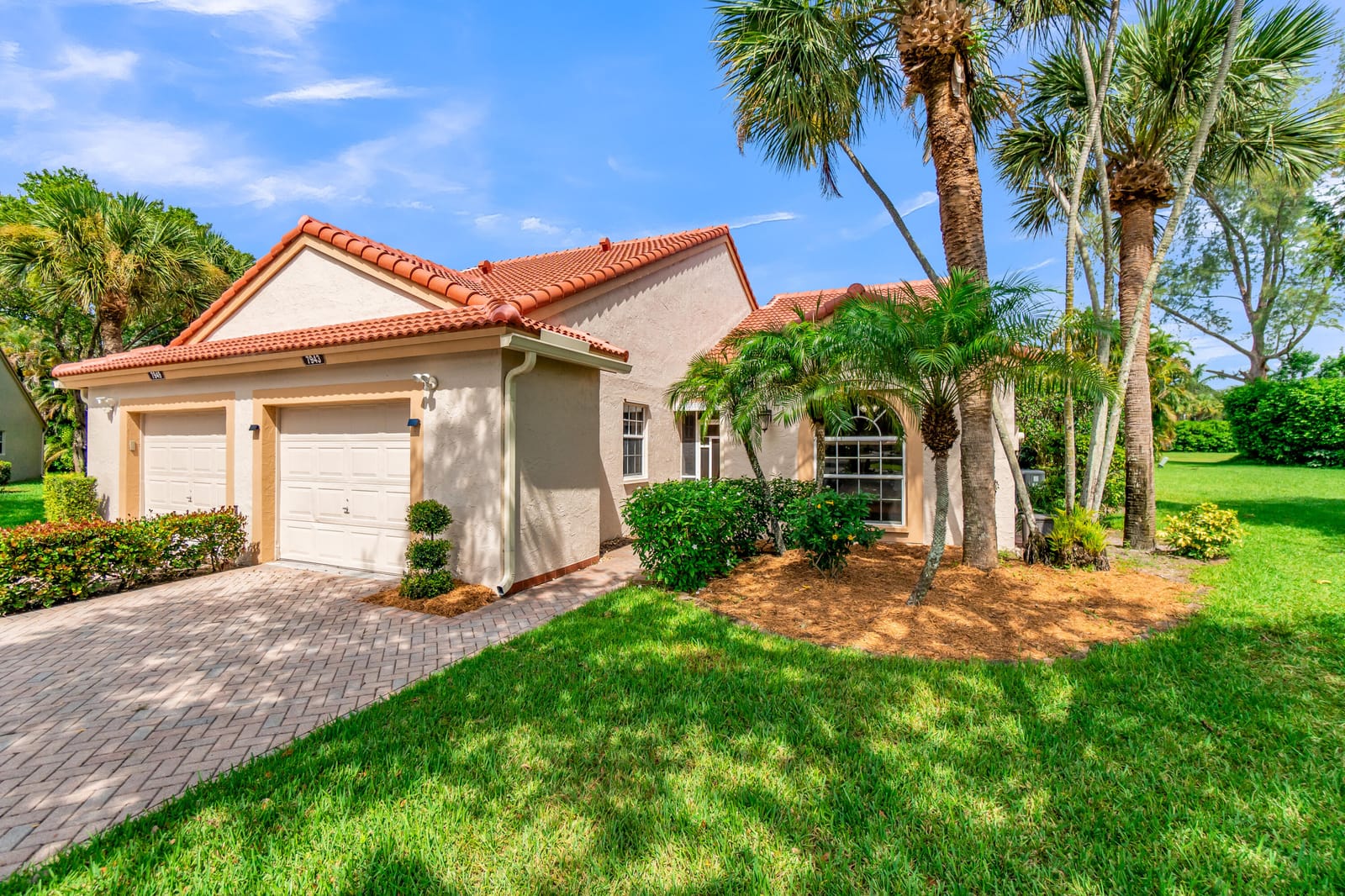 7943 Lake Sands Drive — photo 3