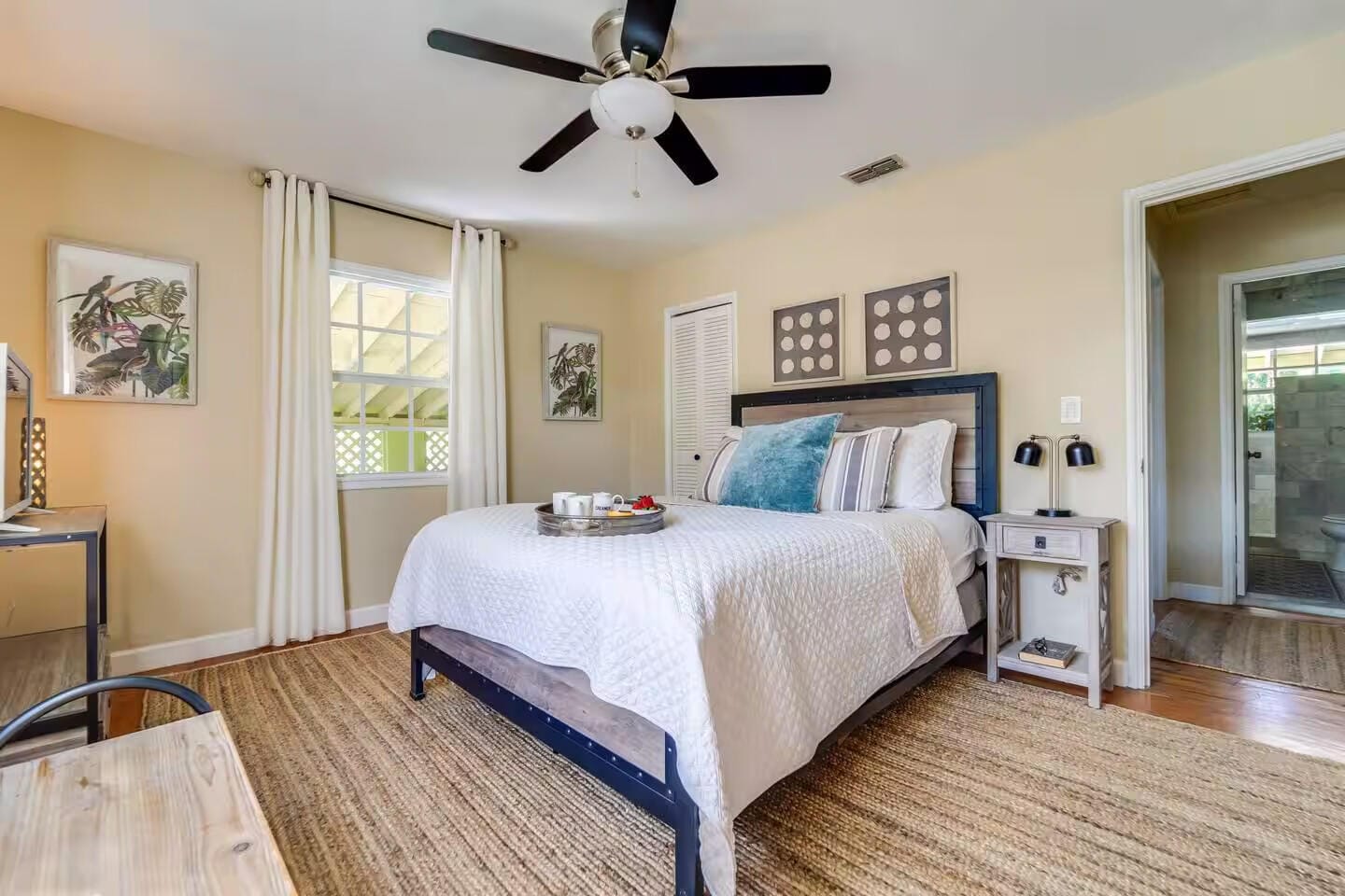 2515 NE 8th Avenue — photo 9