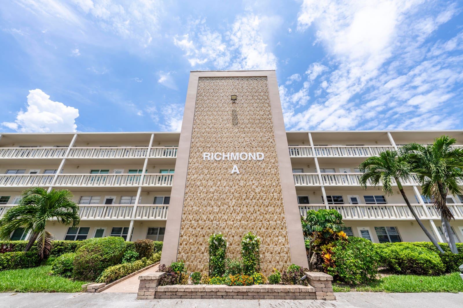 206 Richmond A 206