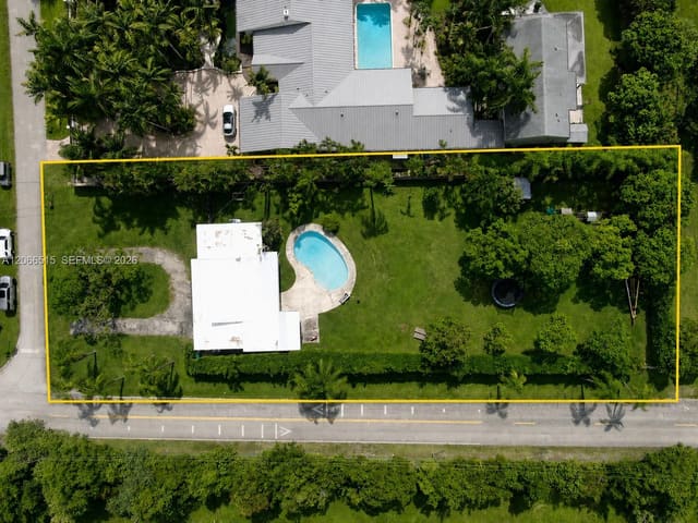 7550 SW 75th Street, Miami, FL 33143