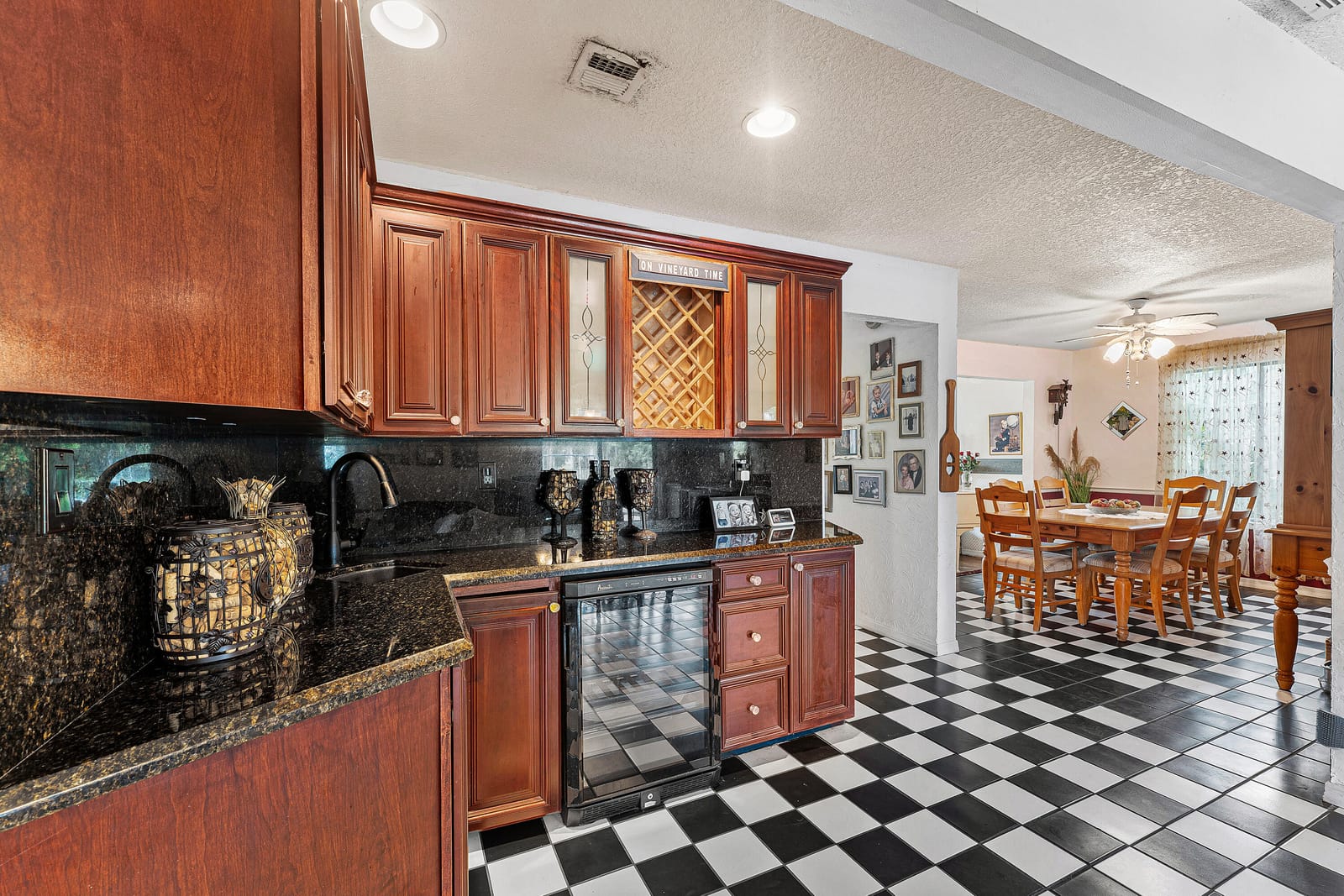 1726 TREEHAVEN Court — photo 6